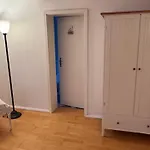 Gutshaus Krimvitz Kleines Doppelzimmer Im Obergeschoss Inklusive Fruehstueck Affittacamere Putbus